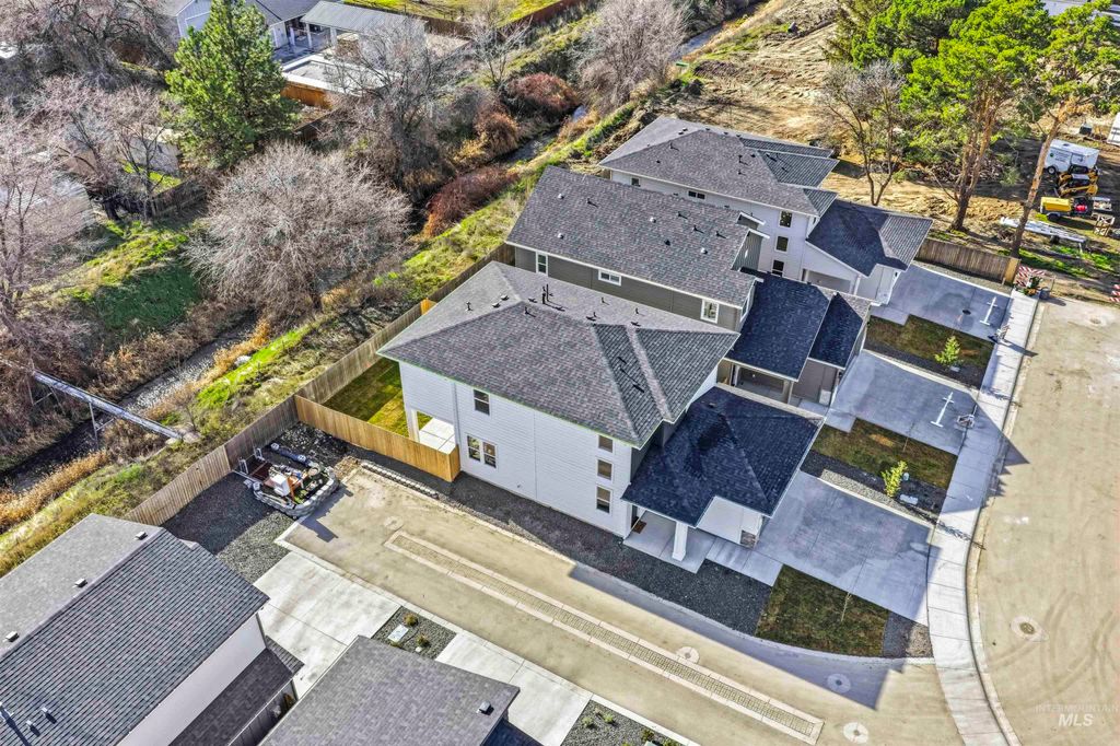 Photo of 9625 W Kate Dr, Boise, ID 83714 (MLS # 98974176)