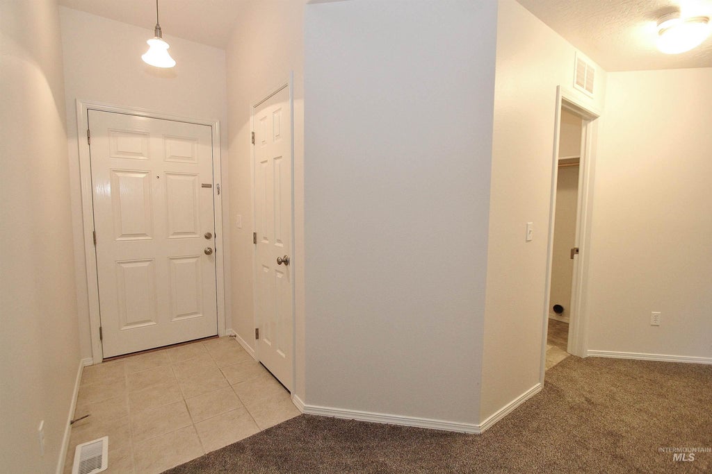 Photo of 20595 Calhoun Ave, Caldwell, ID 83605 (MLS # 99005027)