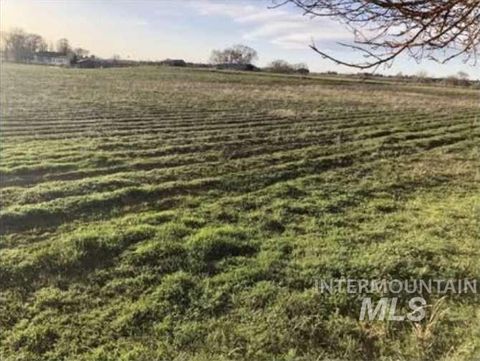 660 Golf Course Jerome ID 83338