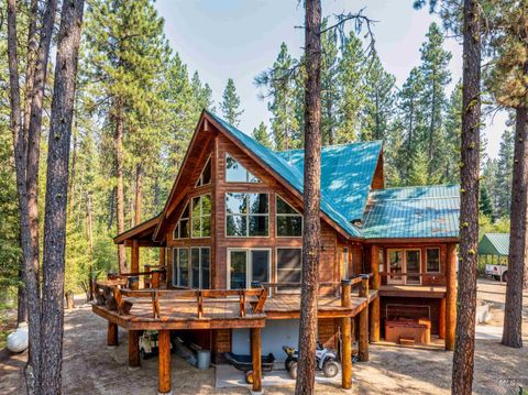 Photo of 44 Sleepy Hollow Loop, Garden Valley, ID 83622 (MLS # 98955163)