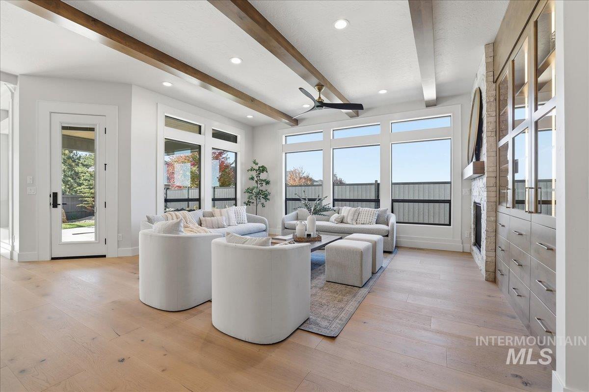 5029 W Braveheart St