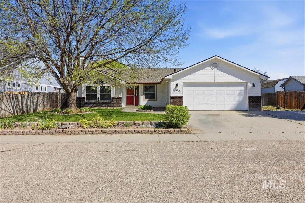 Photo of 730 W Sunwood Ct, Kuna, ID 83634 (MLS # 98984857)