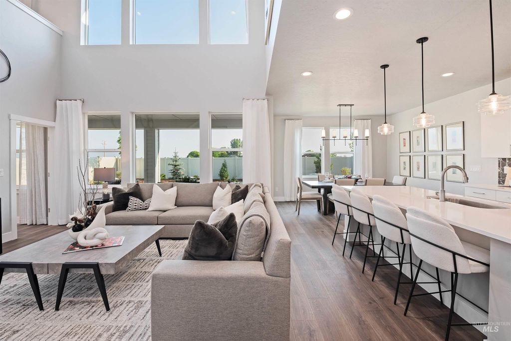 Photo of 6108 W Parachute Dr, Meridian, ID 83646 (MLS # 98969226)