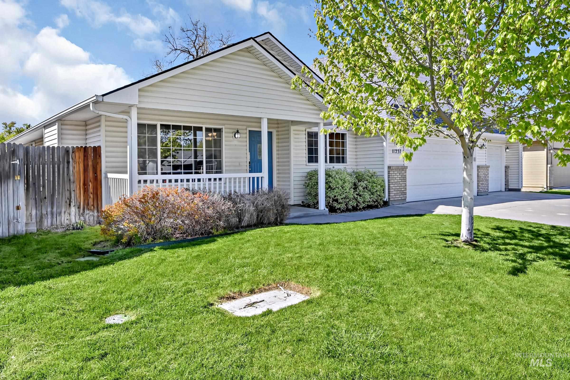 11237 W Abram