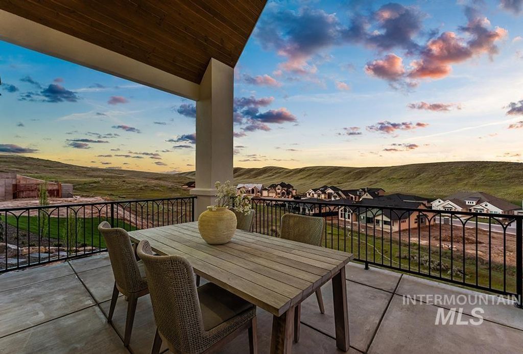 Photo of 7110 N Cairnhill Way #Lot 36/2, Eagle, ID 83616 (MLS # 98984219)