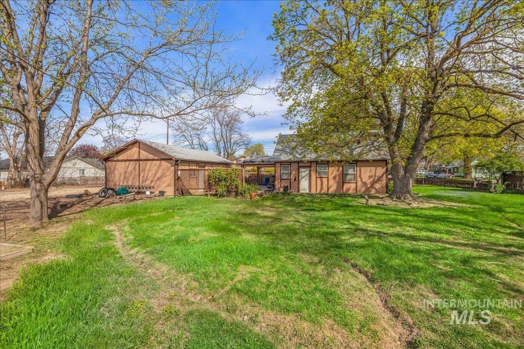 Photo of 2201 S Hervey St, Boise, ID 83705 (MLS # 98981519)