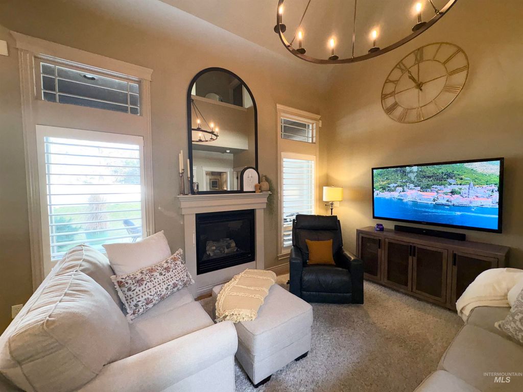 Photo of 918 W Heather Woods Drive, Nampa, ID 83686 (MLS # 98970511)