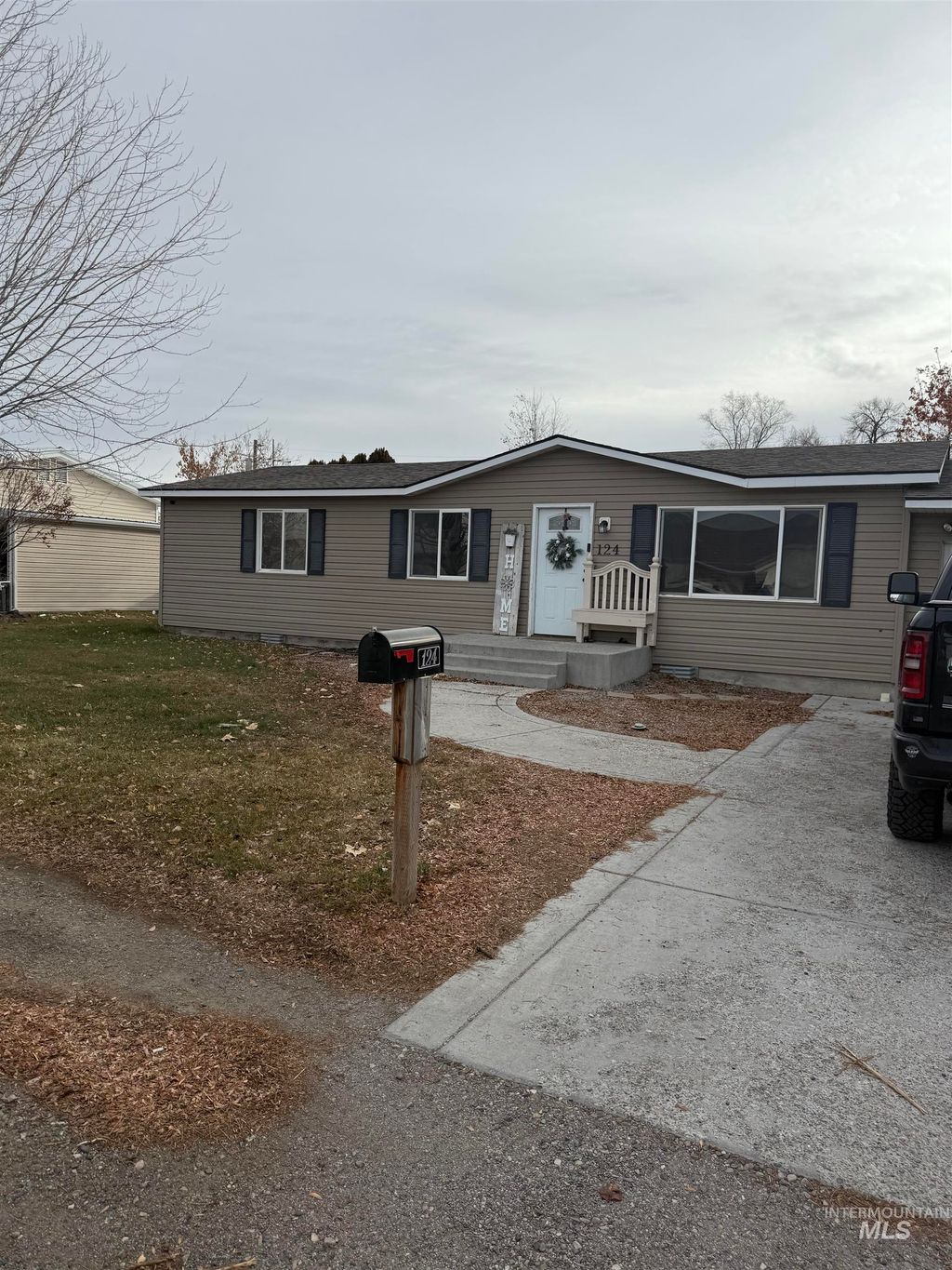 Photo of 124 Pheasant Dr, Twin Falls, ID 83301 (MLS # 98931029)