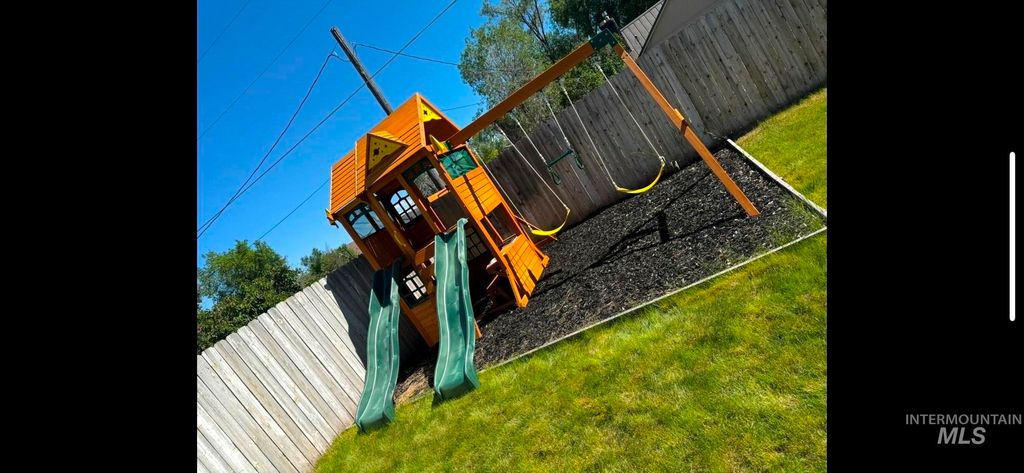 Photo of 124 Pheasant Dr, Twin Falls, ID 83301 (MLS # 98931029)