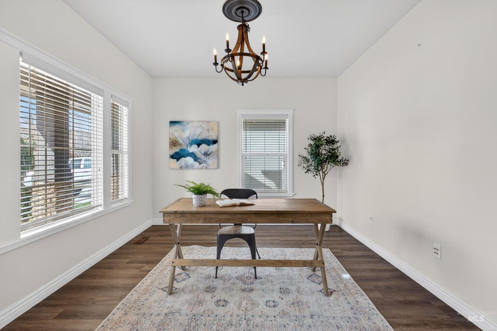 Photo of 2816 S Bear Claw Way, Meridian, ID 83642 (MLS # 98978525)