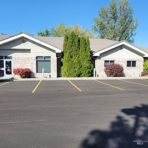 Photo of 414 Shoup Ave. W Ave #B, Twin Falls, ID 83301 (MLS # 98937654)