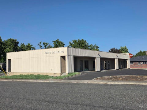Photo of 307 19th St #B5, Lewiston, ID 83501 (MLS # 99001868)
