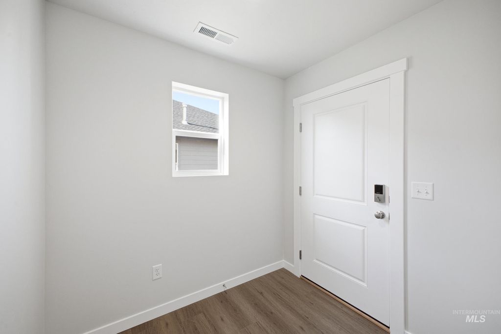 Photo of 6751 W Redwood Creek Dr, Meridian, ID 83646 (MLS # 98976254)