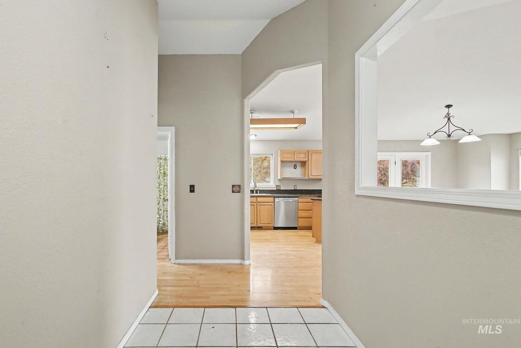 Photo of 2242 Chukar Lane, Clarkston, WA 99403 (MLS # 98970152)