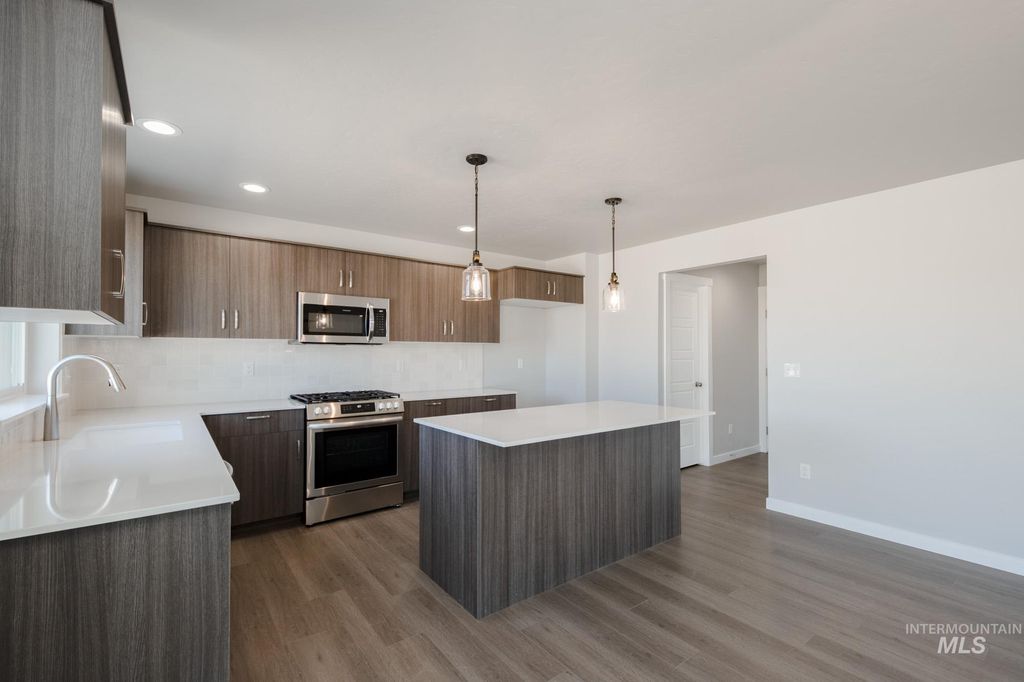 Photo of 5450 S Desert Cactus Ave, Meridian, ID 83642 (MLS # 98975517)