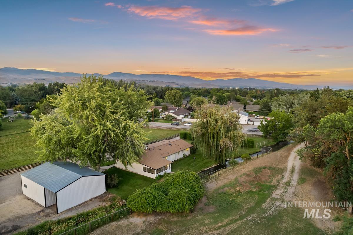 Bird's eye view of a mountainous background