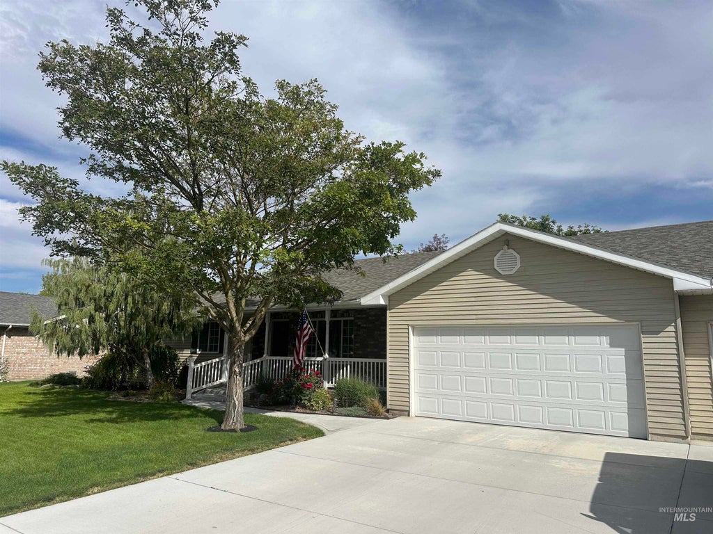 Photo of 2508 Eastgate Dr, Twin Falls, ID 83301 (MLS # 98998976)