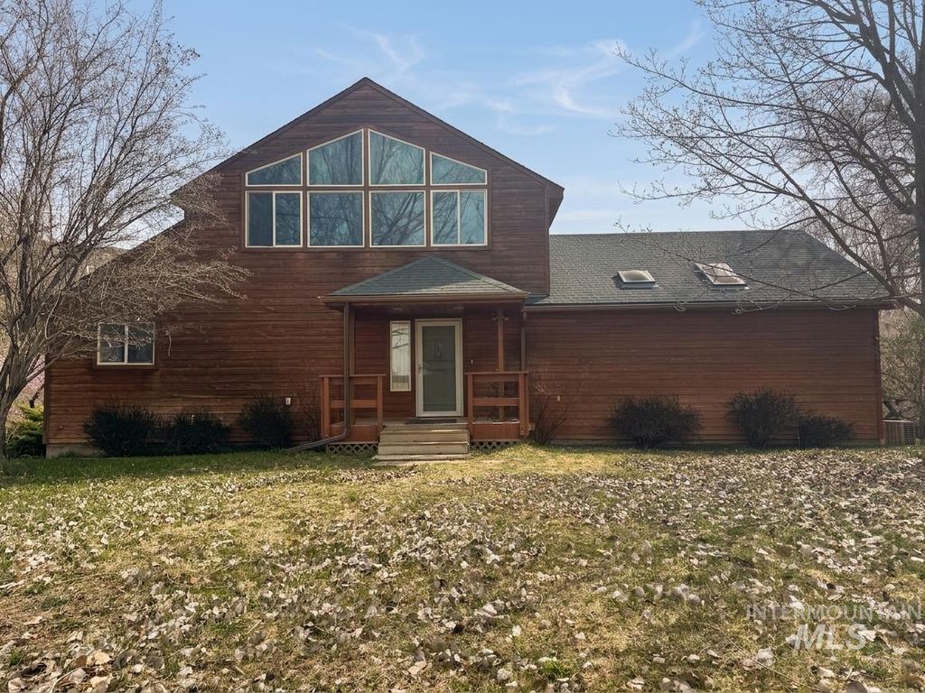 Photo of 4454 North 1325 East, Buhl, ID 83316 (MLS # 98979593)