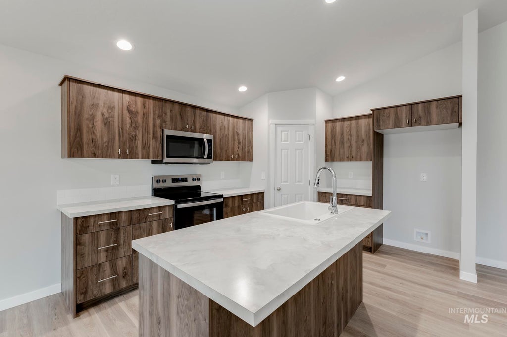 Photo of 4402 Lamar St, Caldwell, ID 83605 (MLS # 98993738)
