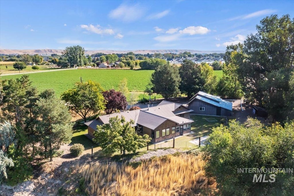 Photo of 8275 Washoe Rd, Fruitland, ID 83619 (MLS # 99000610)
