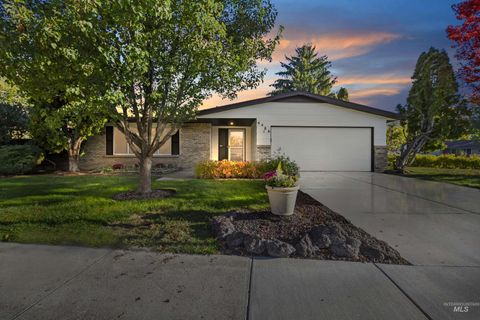 Photo of 9486 W Atmore Drive, Boise, ID 83704 (MLS # 98965985)