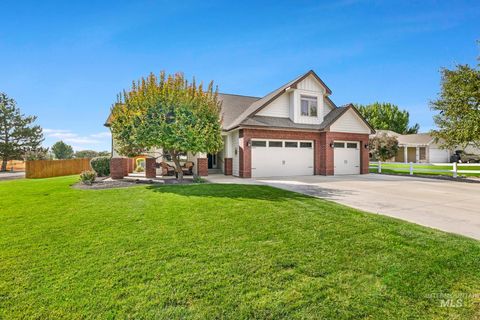 Photo of 205 Edwards Dr, Twin Falls, ID 83301 (MLS # 98961489)
