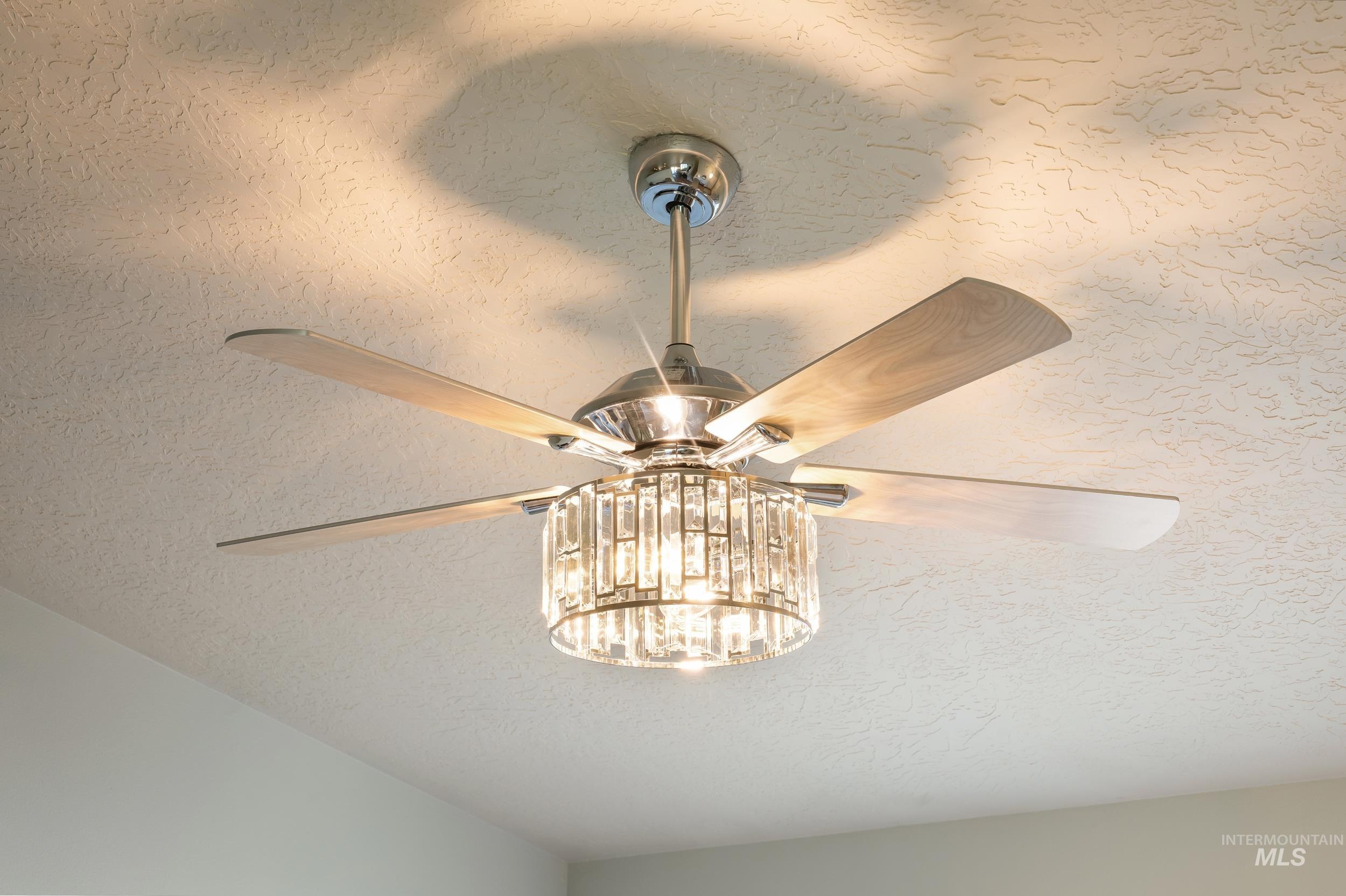 Detailed view of a textured ceiling