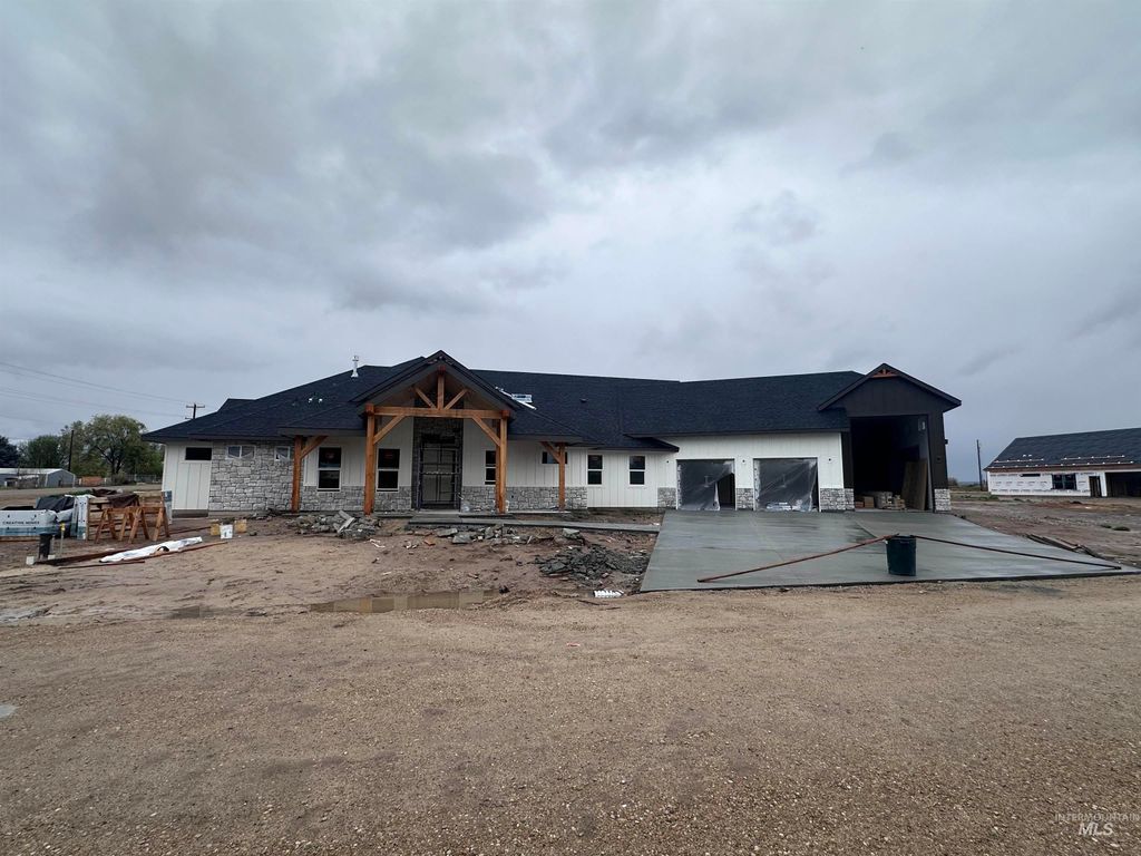 Photo of 1 Alpine View, Caldwell, ID 83607 (MLS # 98981924)