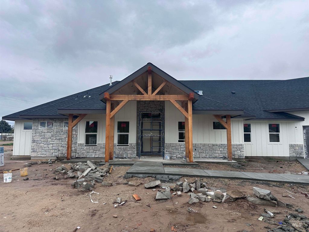 Photo of 1 Alpine View, Caldwell, ID 83607 (MLS # 98981924)