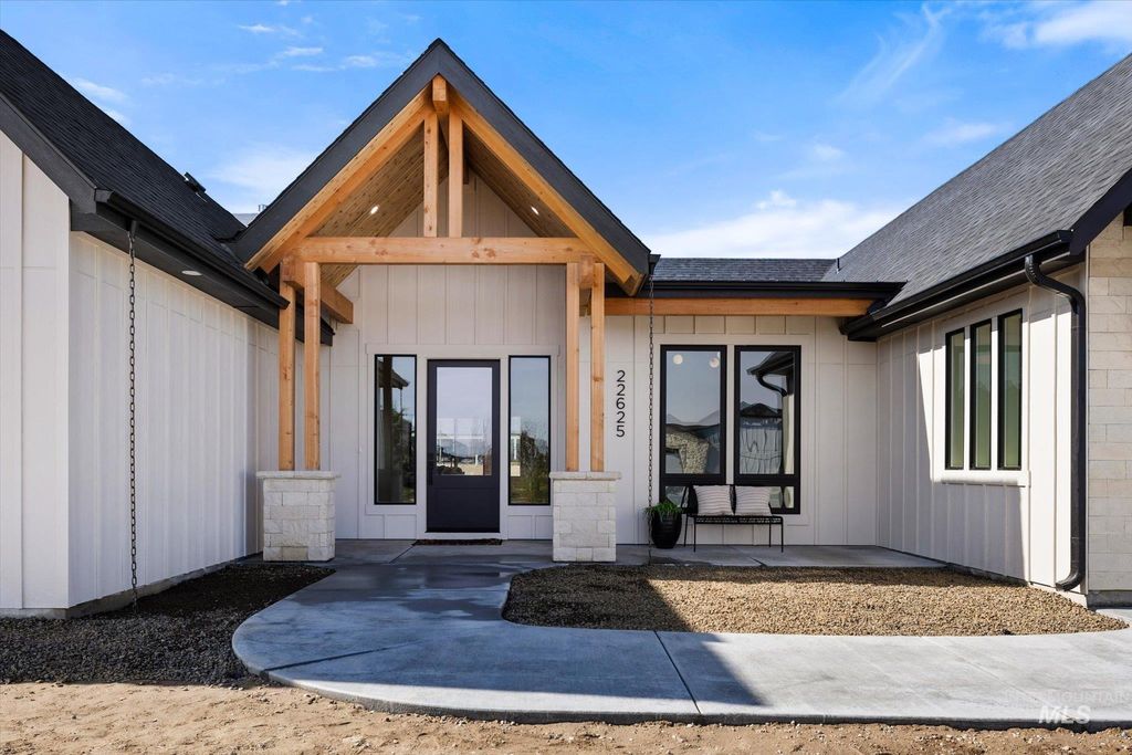 Photo of 22625 Aura Vista Way, Caldwell, ID 83607 (MLS # 98976880)