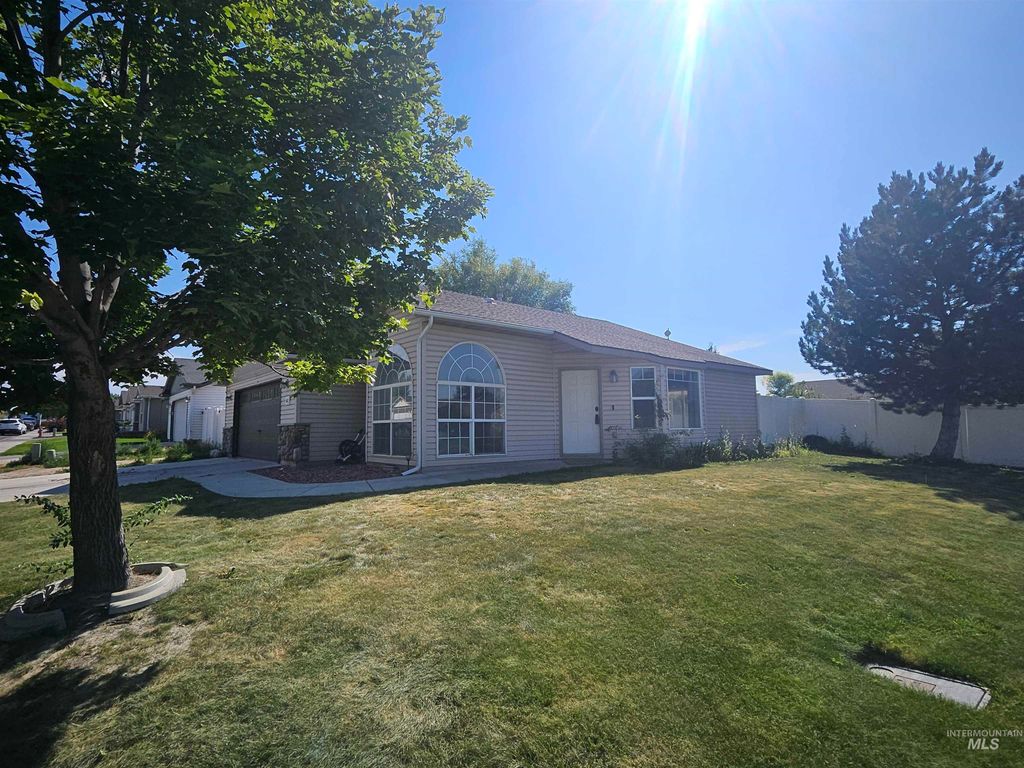 Photo of 562 Picabo Drive, Twin Falls, ID 83301 (MLS # 98958056)