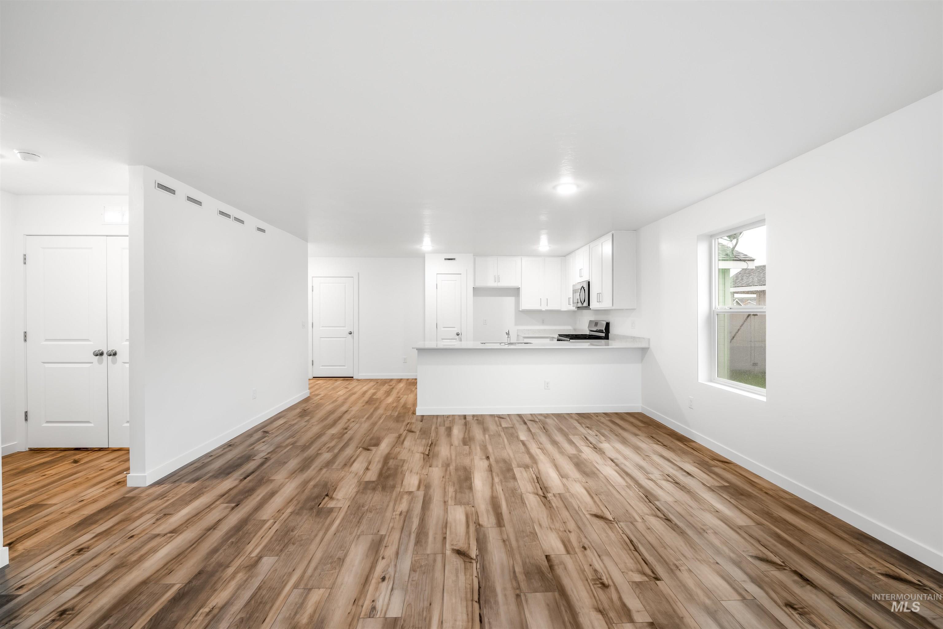 11124 Maroon Bells Dr