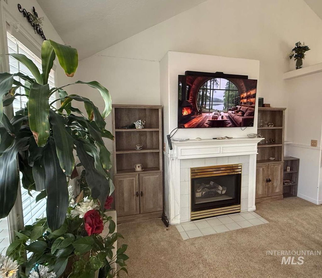 Photo of 7400 Newbrook Dr, Nampa, ID 83687 (MLS # 98981766)