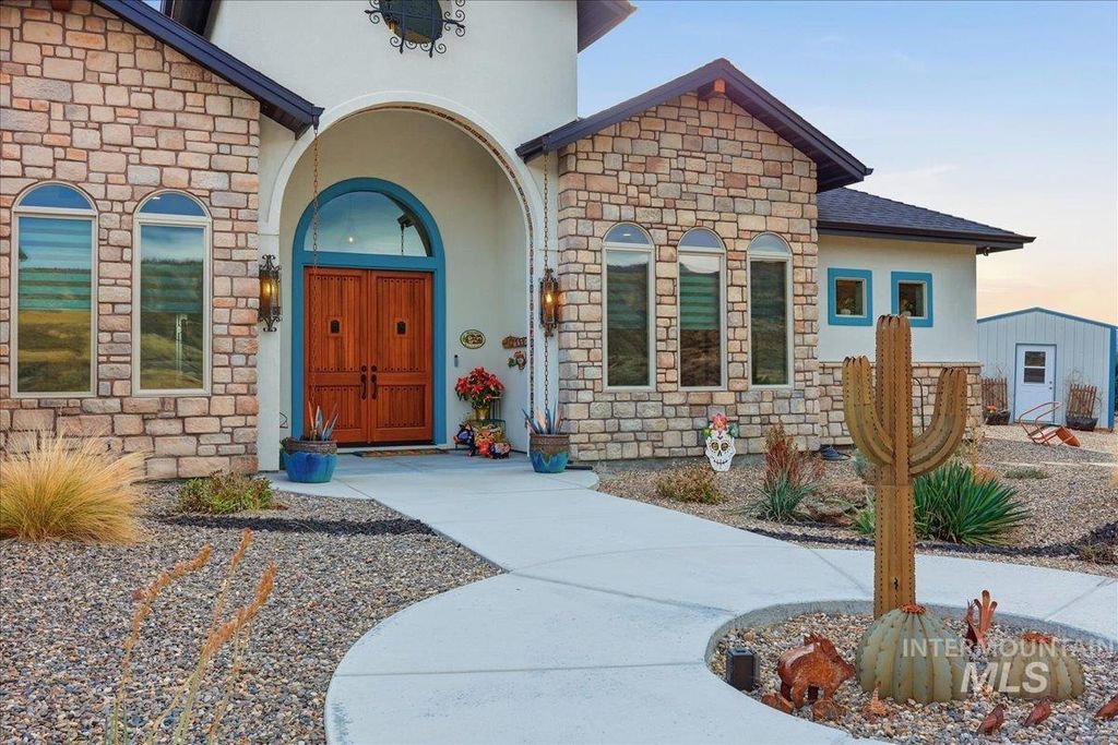 Photo of 8065 Moonshine Ln, Marsing, ID 83639 (MLS # 98971338)