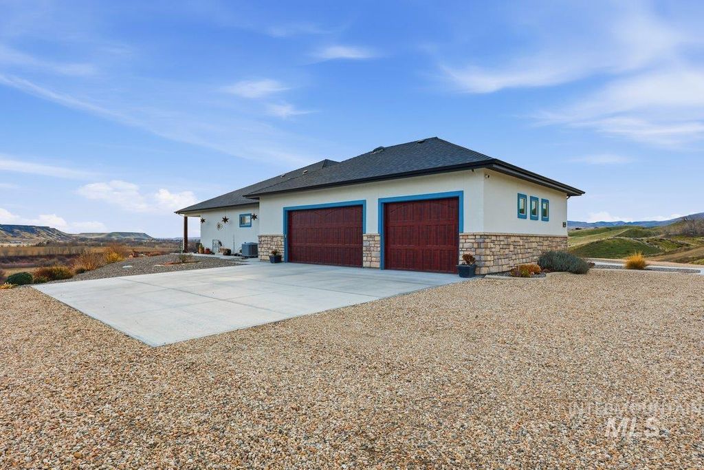 Photo of 8065 Moonshine Ln, Marsing, ID 83639 (MLS # 98971338)