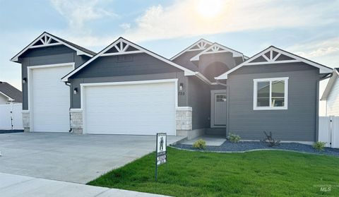 Photo of 755 Pinehurst St, Payette, ID 83661 (MLS # 98946564)