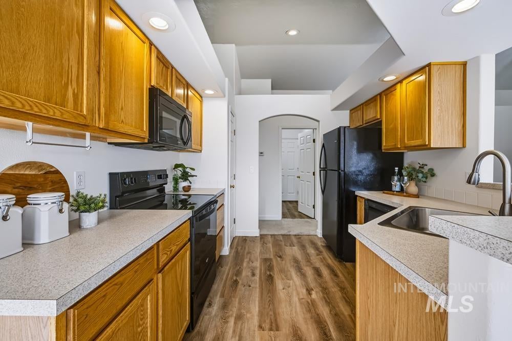 8499 W Shooting Star Dr