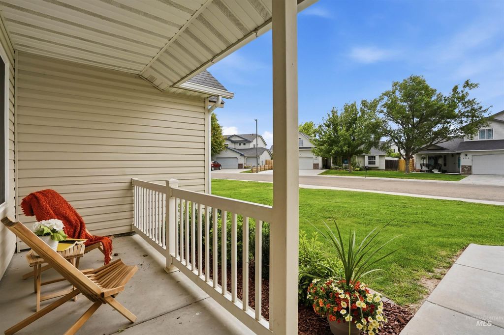 Photo of 2720 Stoll Ct, Caldwell, ID 83607 (MLS # 98988849)