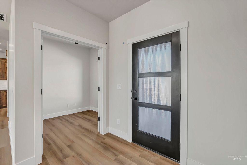 Photo of 941 Gregory Way, Twin Falls, ID 83301 (MLS # 98946874)