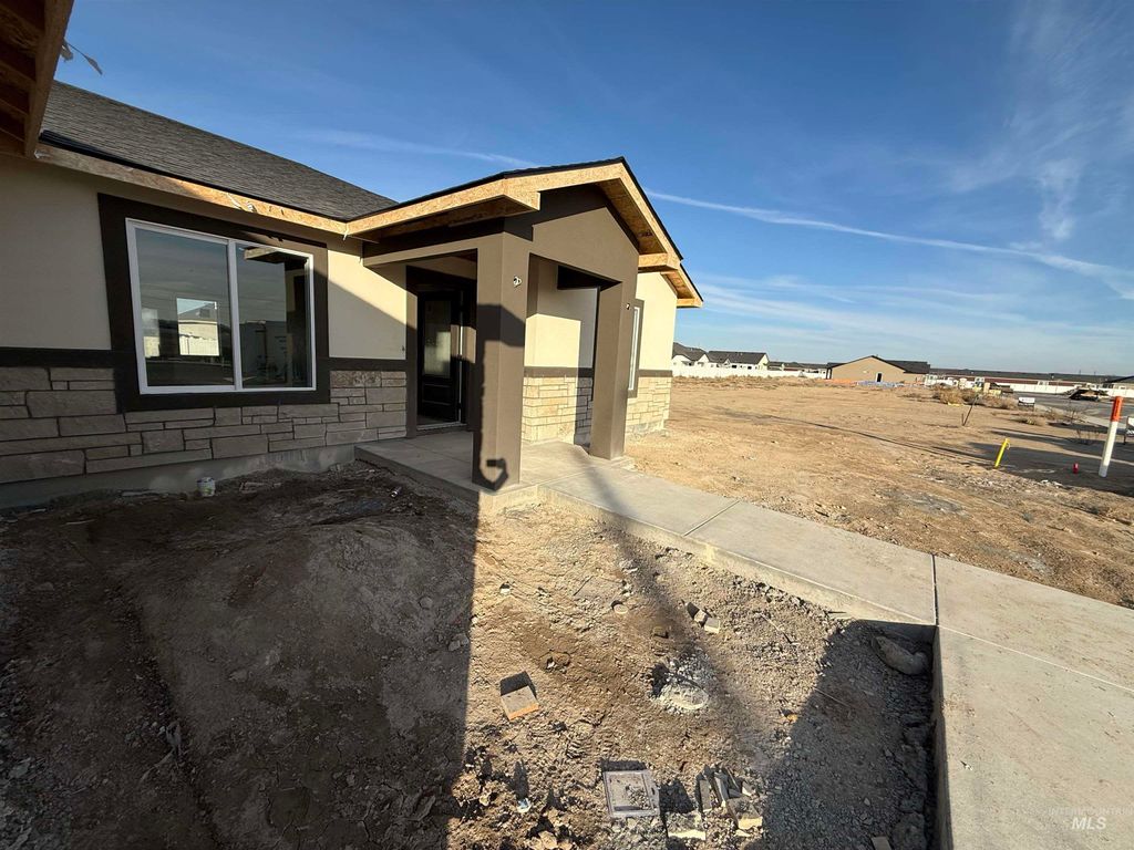 Photo of 1196 Ira Burton Rd, Twin Falls, ID 83301 (MLS # 98972479)