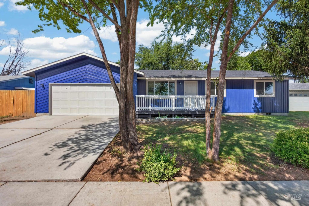 Photo of 11856 W Race St, Boise, ID 83713 (MLS # 99000709)