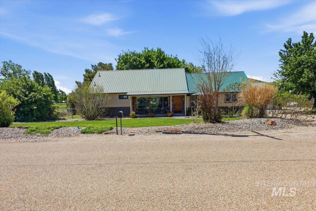 Photo of 18105 Plum Road, Caldwell, ID 83607 (MLS # 98985057)