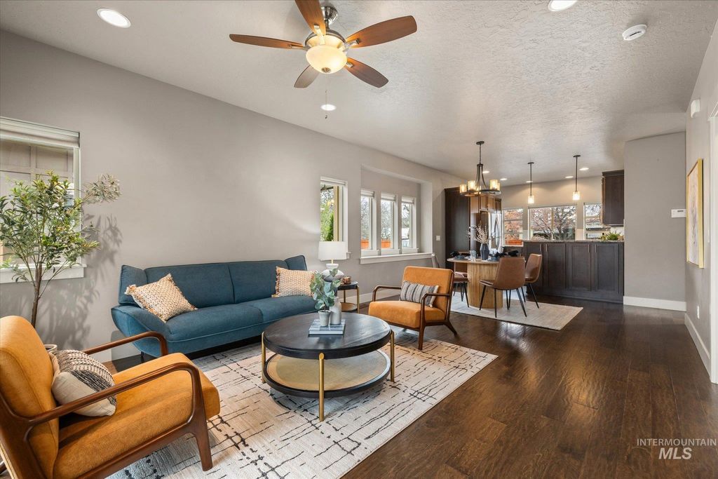 Photo of 2737 E Humboldt Lane, Boise, ID 83706 (MLS # 98974638)