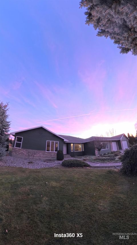 Photo of 2450 Julie Lane, Twin Falls, ID 83301 (MLS # 98969562)