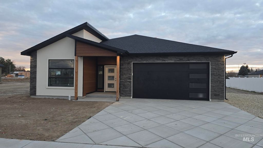 Photo of 1215 Bronze, Rupert, ID 83336 (MLS # 98968323)