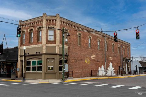 Photo of 900 6th Street, Clarkston, WA 99403 (MLS # 98974027)