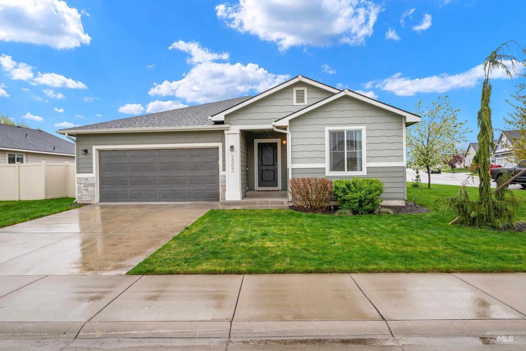 Photo of 2983 W Mcintosh St, Kuna, ID 83634 (MLS # 98982366)