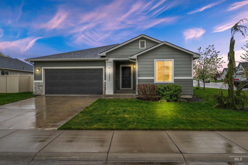 Photo of 2983 W Mcintosh St, Kuna, ID 83634 (MLS # 98982366)