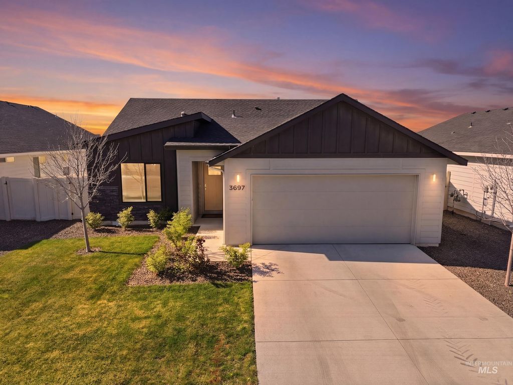 Photo of 3697 W La Brea Dr, Meridian, ID 83642 (MLS # 98981632)