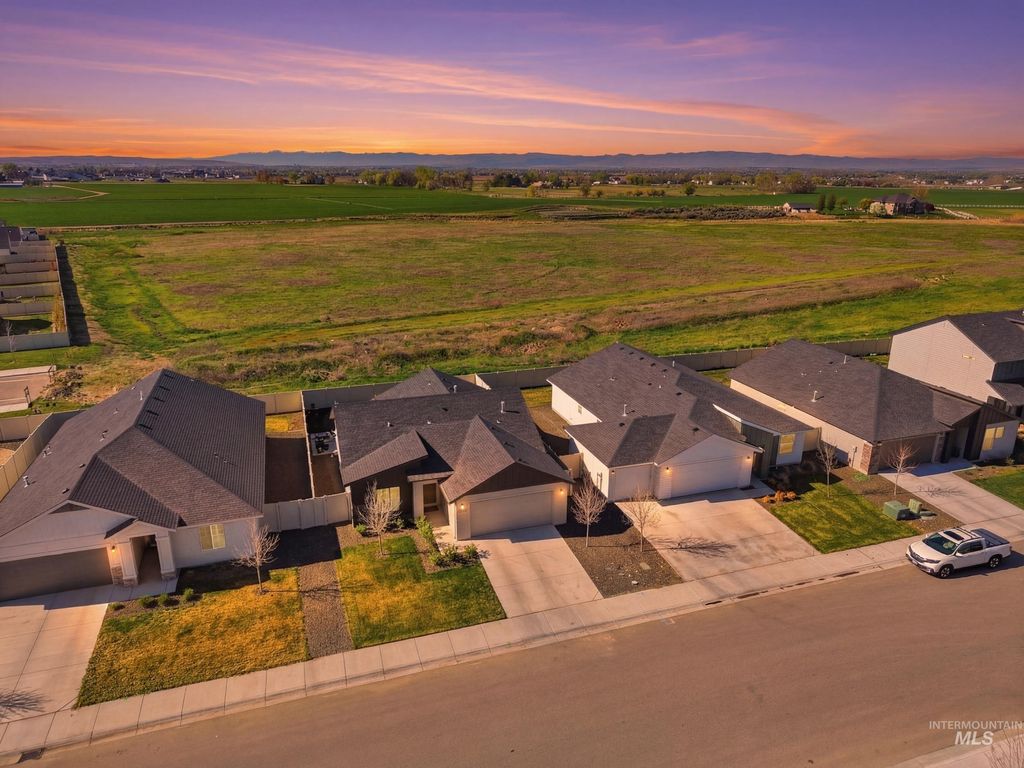 Photo of 3697 W La Brea Dr, Meridian, ID 83642 (MLS # 98981632)